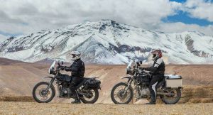 Royal Enfield с роудстър, кафе рейсър и приключенец