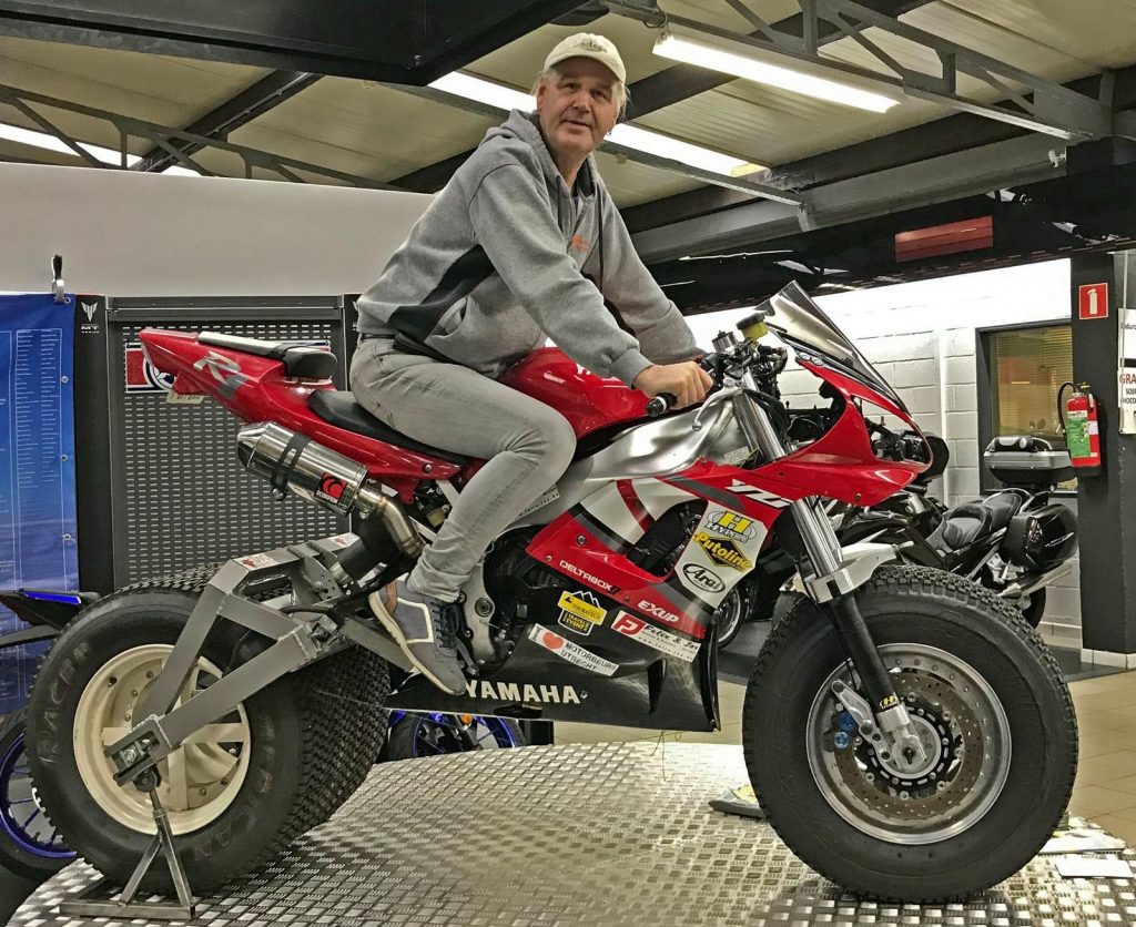С Yamaha R1 до Северния полюс?! Жак Лукасен отново се готви да ни изуми
