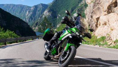 Kawasaki представиха Versys 900, с двигател от Z900